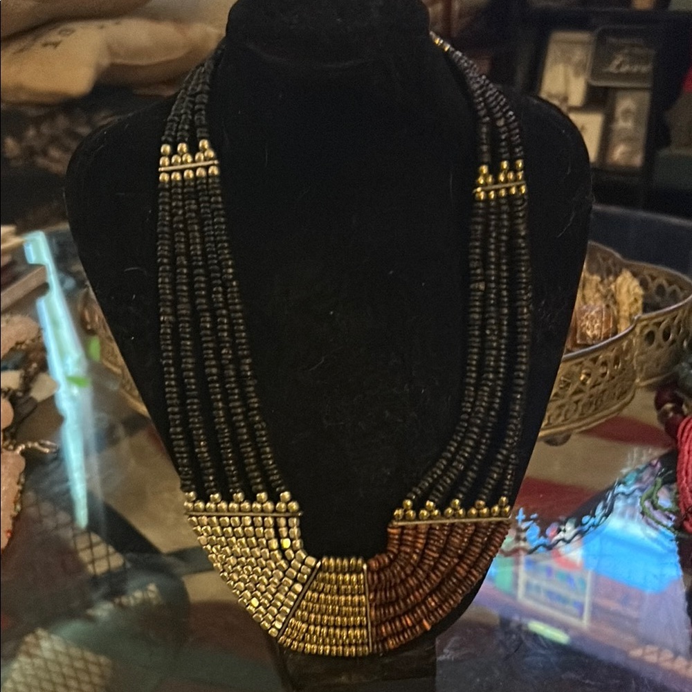 Elegant Black and Gold Beaded Necklace